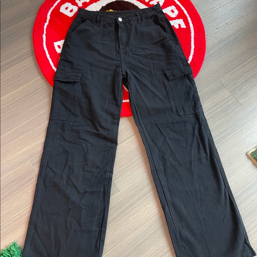 high waisted black cargo pants